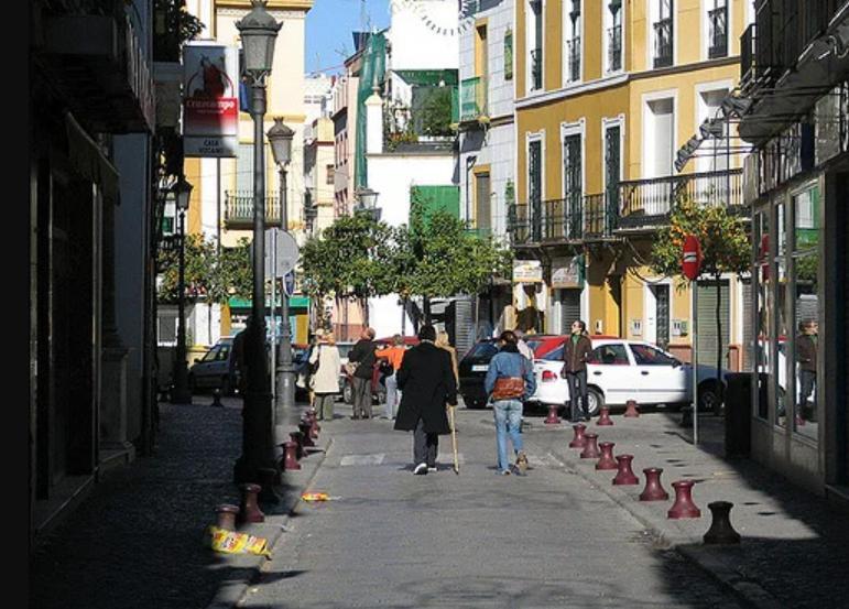 180 Home Apartamento En El Centro Buena Ubicacion Peral Sevilla Eksteriør billede