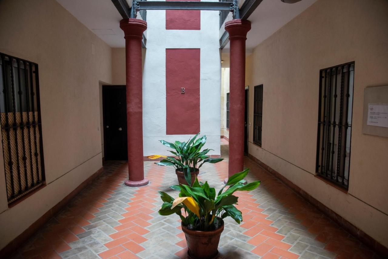 180 Home Apartamento En El Centro Buena Ubicacion Peral Sevilla Eksteriør billede